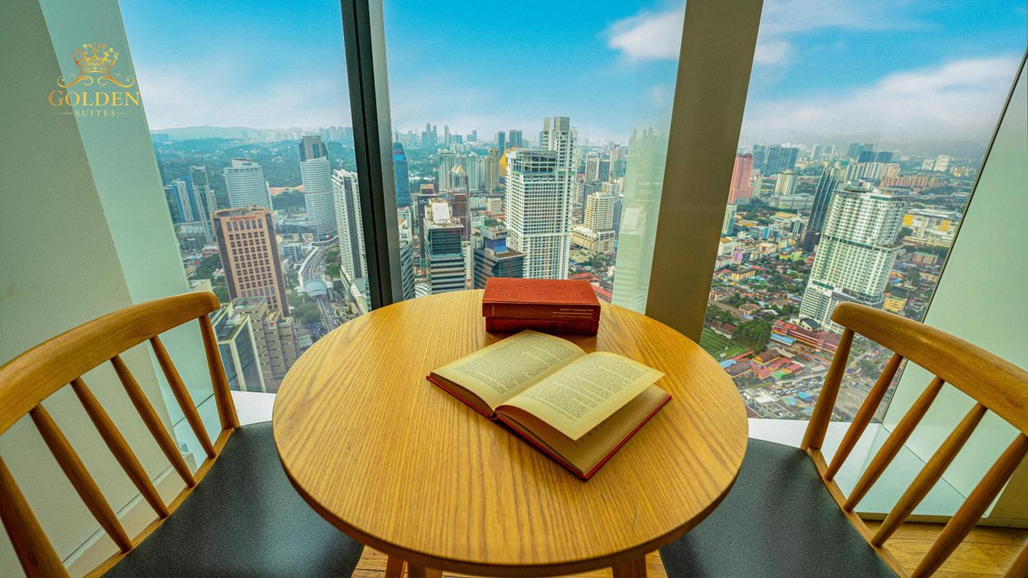 Golden Suites At Platinum Klcc Kuala Lumpur Esterno foto